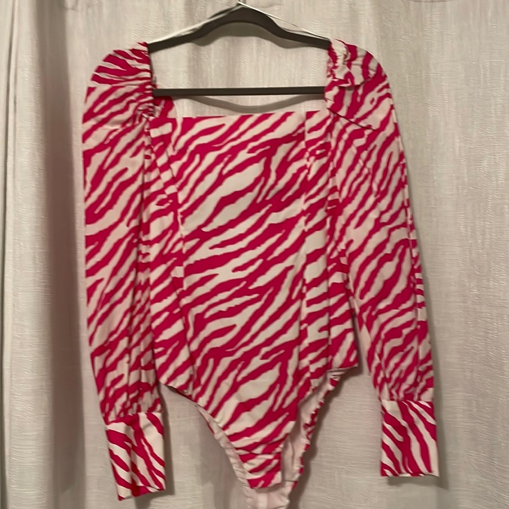Small Zara pink zebra print bodysuit